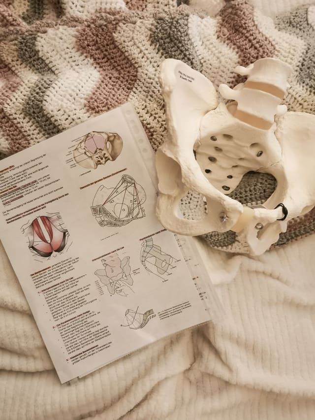 Birth preparation course materials laid out