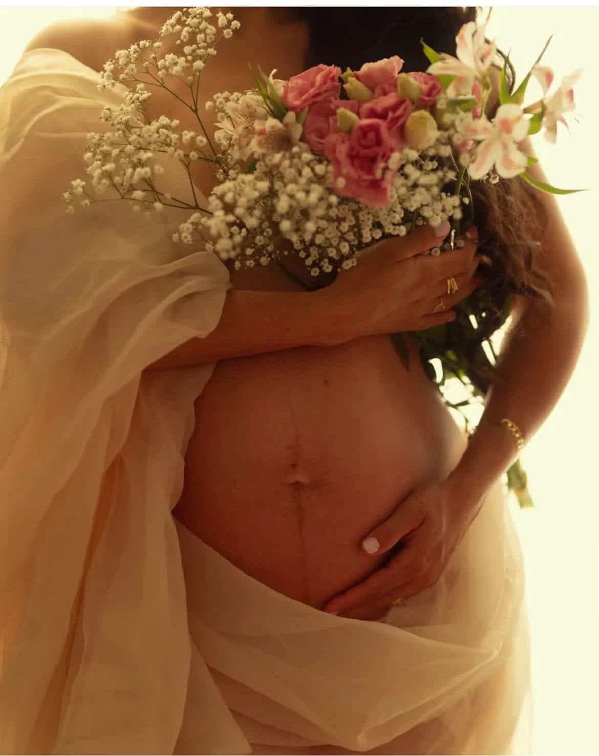 Midwife supporting a woman during pregnancy
